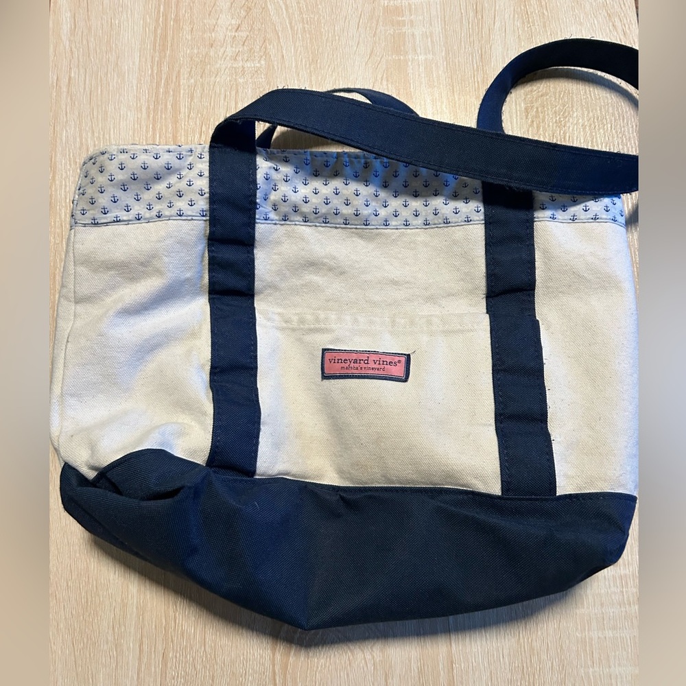 Vineyard Vines Navy and White Anchor Tote
